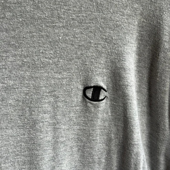 Men’s champion T-shirt - Picture 3 of 3